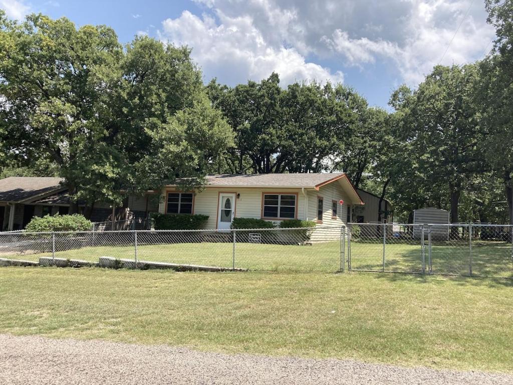 Lake Texoma Lake House Kingston Exterior photo